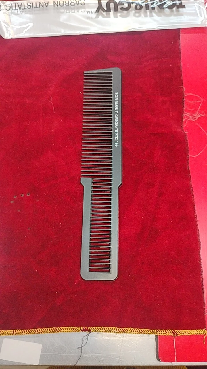 SALOON COMB TONI&GUY166